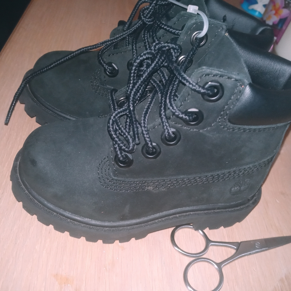 Timberlands - Picture 3 of 3